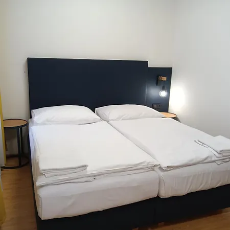 Powder Tower Apartmanhotel *